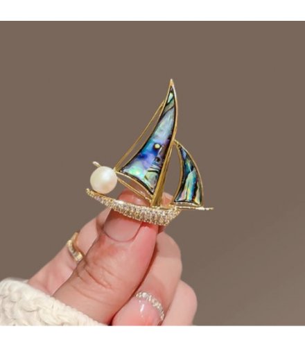 XSB106 - Cute Boat Saree Brooch